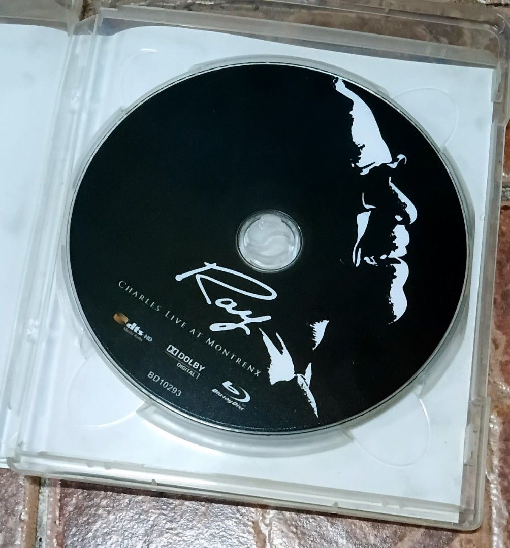 Ray Blu-ray Movie Jamie Foxx (Category: CDs & DVDs) located in Quezon City. Submitted by dancatz (Listing ID 1467928620, Image 2). Description: □ P 150.00 - Title: Ray (Biographical Drama) - Starring: Jamie Foxx as Ray Charles - Rating: PG-13 - Audio Tracks: English, Spanish, and French - Special Features: Included - with generic cover - bootleg LFB Seller's location : Brgy. Sta. Teresita Quezon City Please DM for more details Payment Mode : Gcas