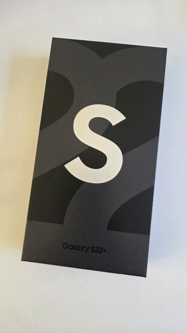 [READ DESC] Samsung S22+ White (Category: Samsung) located in Quezon City. Submitted by snooppppp (Listing ID 1467893929, Image 1). Description: - Has multiple dead pixel lines (dm for pic) but still working - complete with box, free case, and charging cable - factory reset done - mod: lalamove or jnt - mop: gcash - meetup can be negotiated.