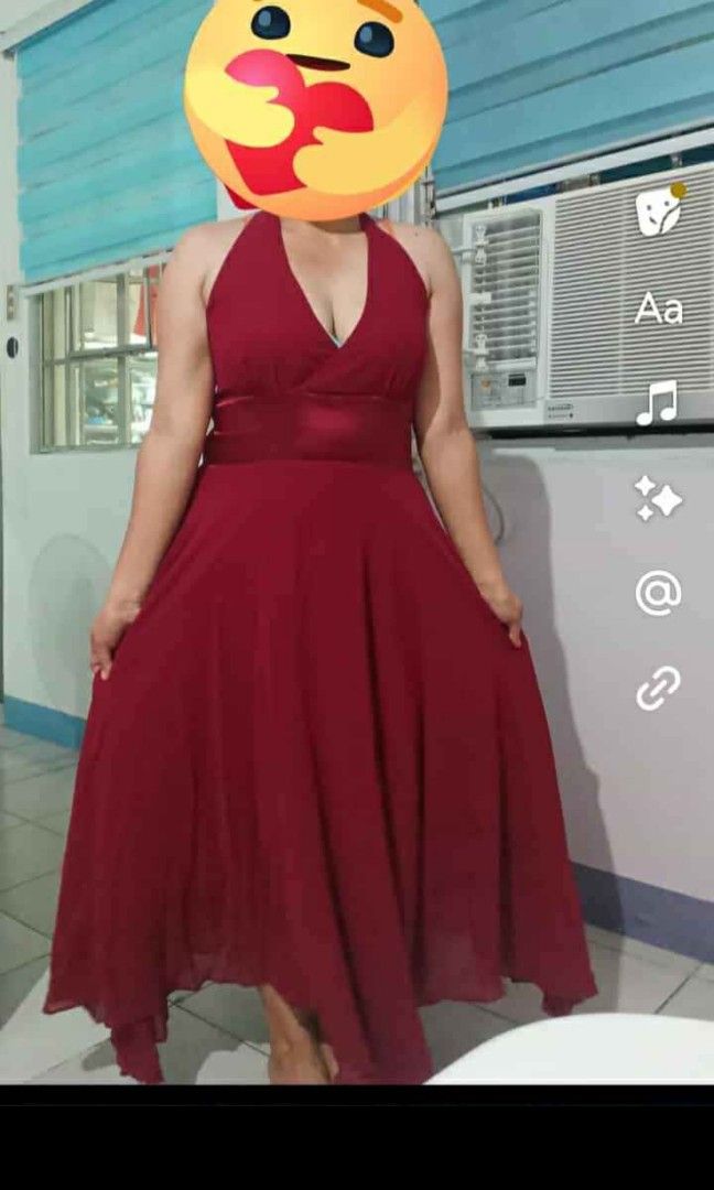 Red Formal Evening Party Dress (Category: Evening dresses & gowns) located in Cainta. Submitted by ceejay.lim (Listing ID 1399139328, Image 3). Description: Red formal evening dress, backless, for parties and other formal event #partydress.