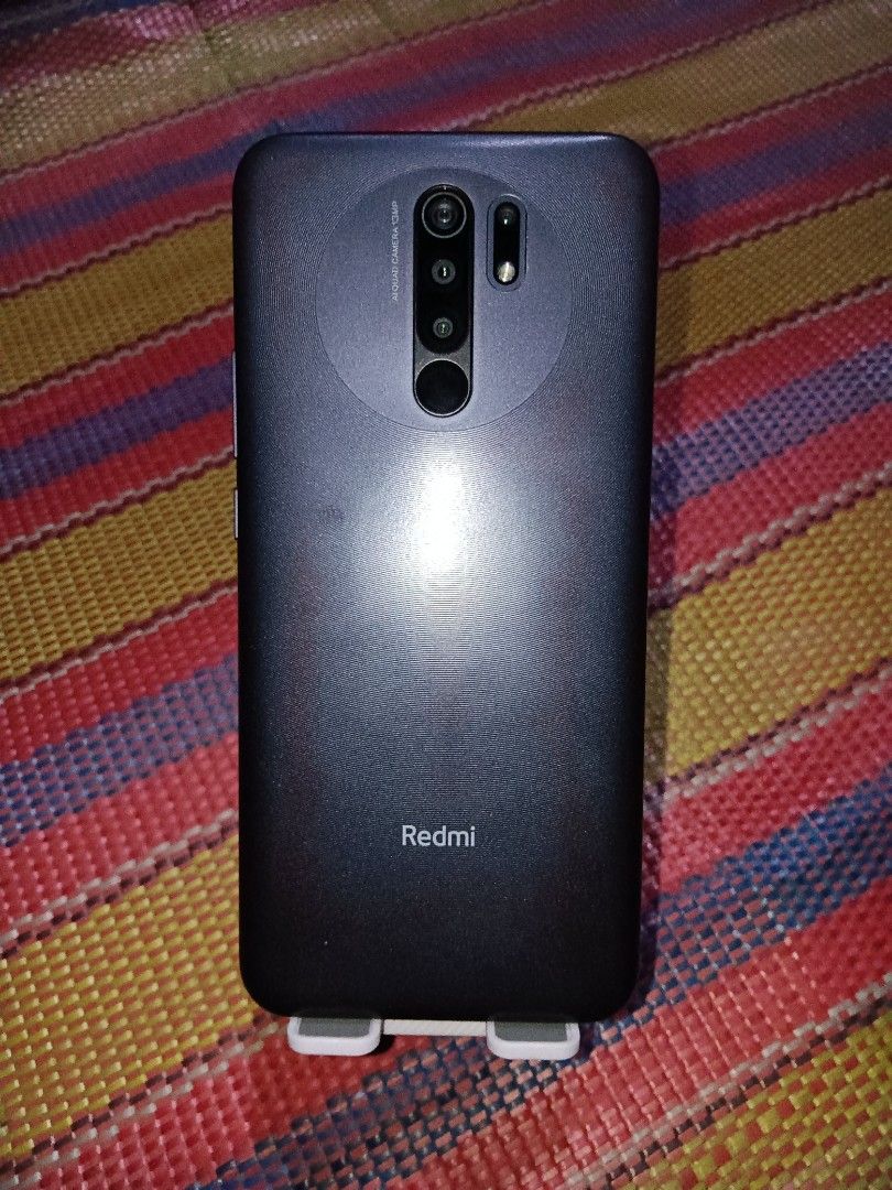 Redmi 9 (Category: Xiaomi) located in Cagayan de Oro. Submitted by baksee (Listing ID 1468005743, Image 2). Description: Specs: 163.3 x 77 x 9.1 mm 198 grams 6.53-inch, FullHD+ 1080 x 2340 pixels, 395 ppi, 19.5:9 Ratio, IPS LCD 83.2% Screen-to-Body Ratio Corning Gorilla Glass 3 Quad Rear Camera Module: 13 MegaPixels, f/2.2 Aperture, 28mm, 1/3.1", 1.12µm, Phase Detection AutoFocus PDAF 8 MegaPixels, f/2.2, 118˚ Ultra-Wide Lens, 1/4.0", 1.12µm 5 Me