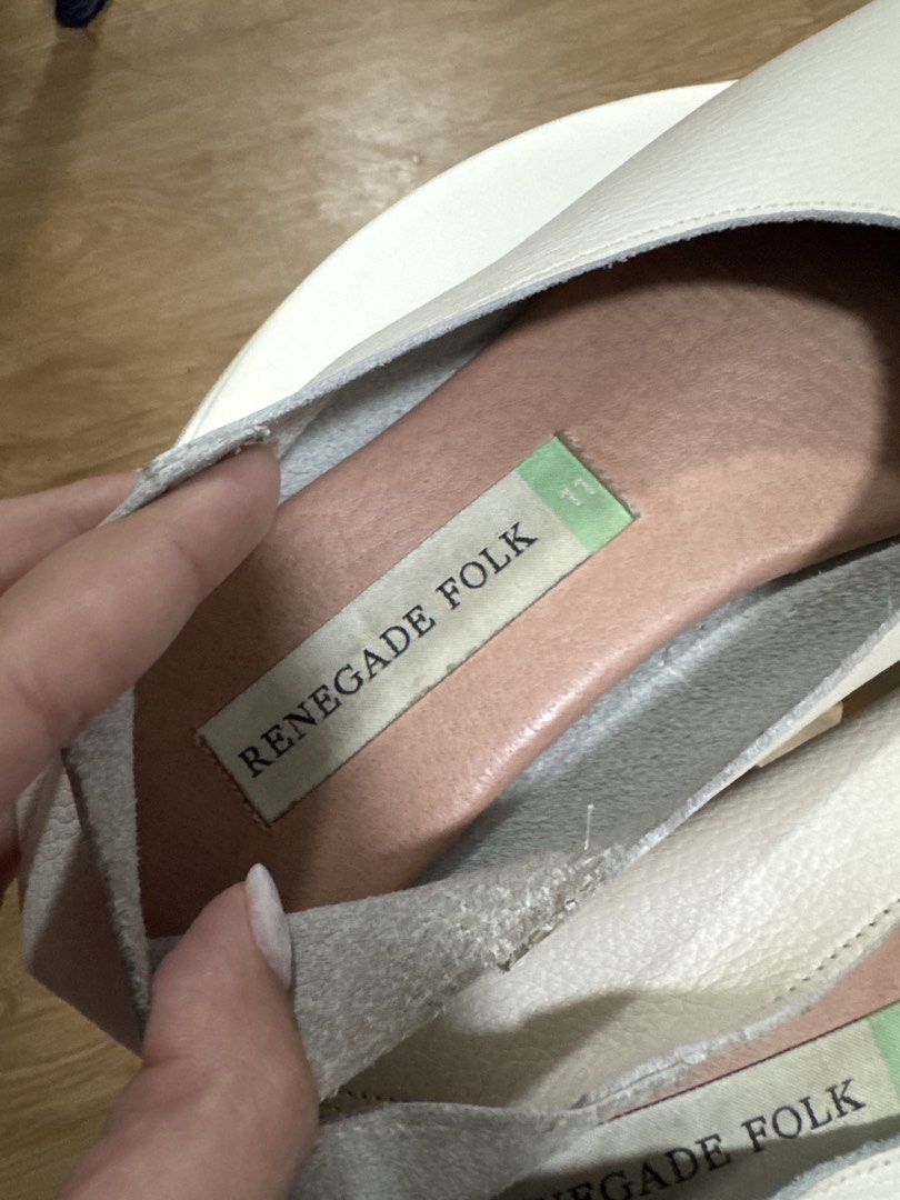 Renegade Folk OMW Flats - Creme (Category: Flats & Sandals) located in Los Banos. Submitted by declutterbycee (Listing ID 1467956759, Image 2). Description: Size 11 - 27 cm Rfs: no longer my style, but overall in good condition.