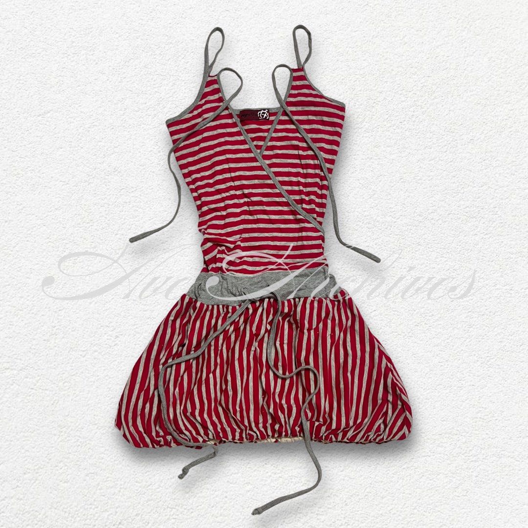 Retro Red & Grey Multistrap Bubble Hem Mini Dress (Category: Dresses) located in Manila. Submitted by ave.archives (Listing ID 1467982791, Image 1). Description: Retro Red & Grey Multistrap Bubble Hem Mini Dress, S-M.