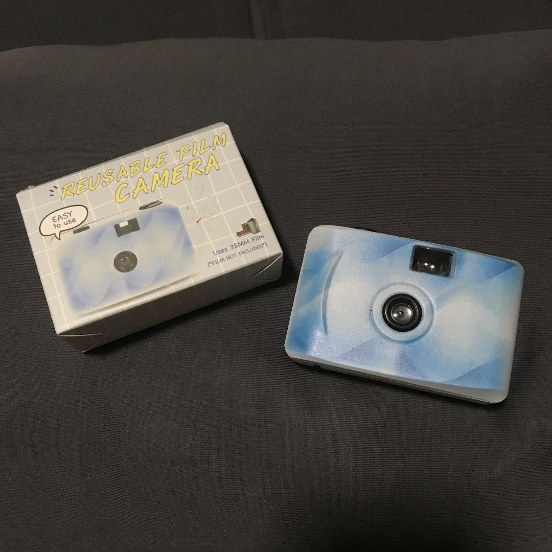 Reusable Film Camera (Category: Cameras) located in Pasuquin. Submitted by xixiaaa_cc (Listing ID 1467959432, Image 1). Description: ୨ৎ REUSABLE FILM CAMERA — BLUE MARBLE 💙🎞️ ♡ Design: Blue Marble ♡ Material: Plastic ♡ Condition: Brand new, with box ♡ Imported from the U.S. 🇺🇸 ♡ Available: 2 pcs only! 𐙚 PLEASE NOTE: Film must be purchased separately. Capture your favorite memories with a cute, vintage aesthetic! 🦋📸 ୨ৎ PAYMENT METHODS 💸 ♡ 
