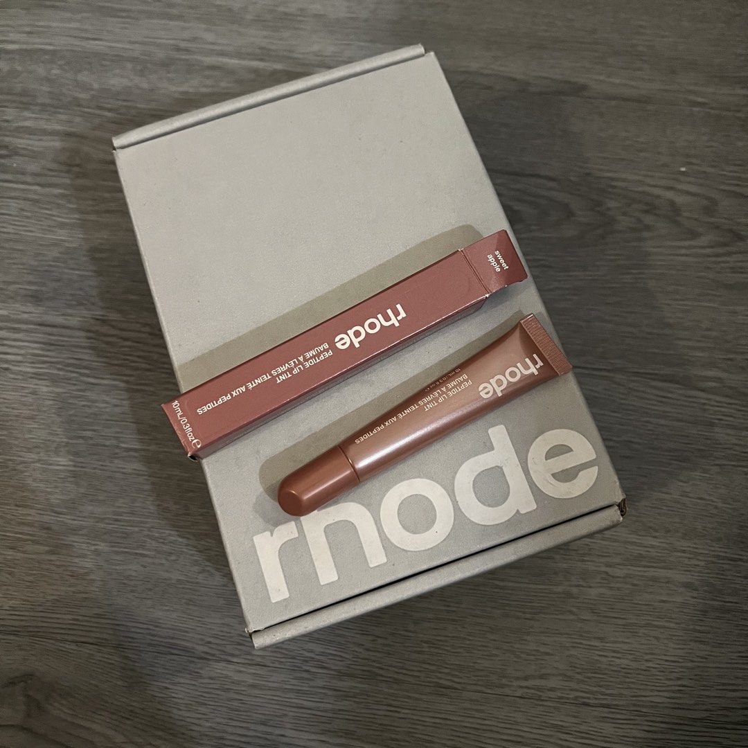 rhode alexandra leclerc sweet apple peptide lip tint (Category: Makeup) located in Mandaluyong City. Submitted by everythin.must.go (Listing ID 1467944097, Image 2). Description: rfs: extra piece!.