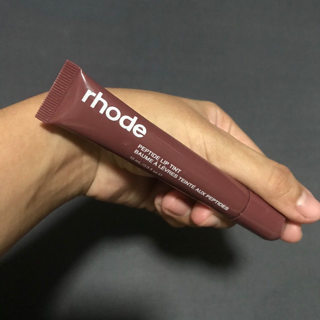 Rhode Lip Peptide in PBJ (Category: Makeup) located in Pasuquin. Submitted by xixiaaa_cc (Listing ID 1467962424, Image 1). Description: ୨ৎ RHODE LIP PEPTIDE — PBJ 🍇🎀 ♡ Shade: PBJ ♡ Condition: Used, approximately 70% product remaining ♡ RFS: Decluttering (not my shade) ୨ৎ PAYMENT METHODS 💸 ♡ GCash ♡ Bank Transfer 📌 Pay as you order! Actual photos posted. DM for inquiries and orders. 💌.