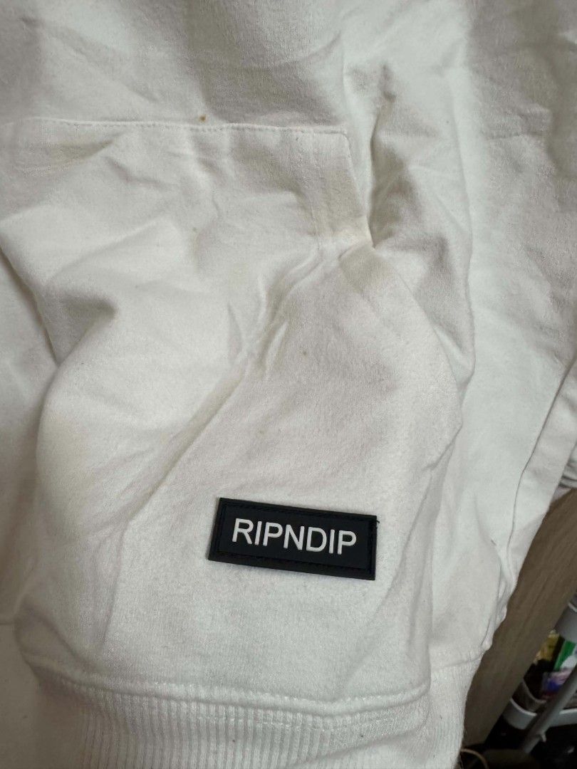 Ripndip longsleeve (Category: Coats, Jackets and Outerwear) located in Bacolod City. Submitted by rethreaded.co (Listing ID 1467870080, Image 3). Description: Pang psg niyo mga boss Ripndip longsleeve Excellent Issue crackprints Dimes 20x24 Medium size Loc Negros Occidental 📍 Unli vouch/Vc with item for assurance 📩 450 FREE SHIPPING LANG📩📩📩.
