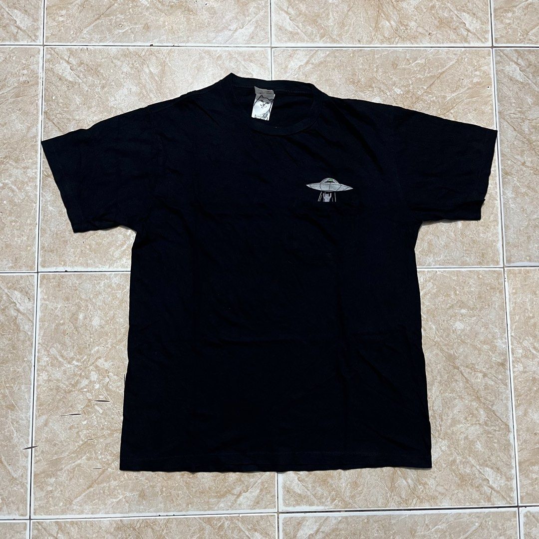 RipNDip Probe Pocket Tee (Category: Activewear) located in Manila. Submitted by killthismane (Listing ID 1467982093, Image 1). Description: RIPnDIP TEE MEDIUM 20/26 EXCELLENT 📩.