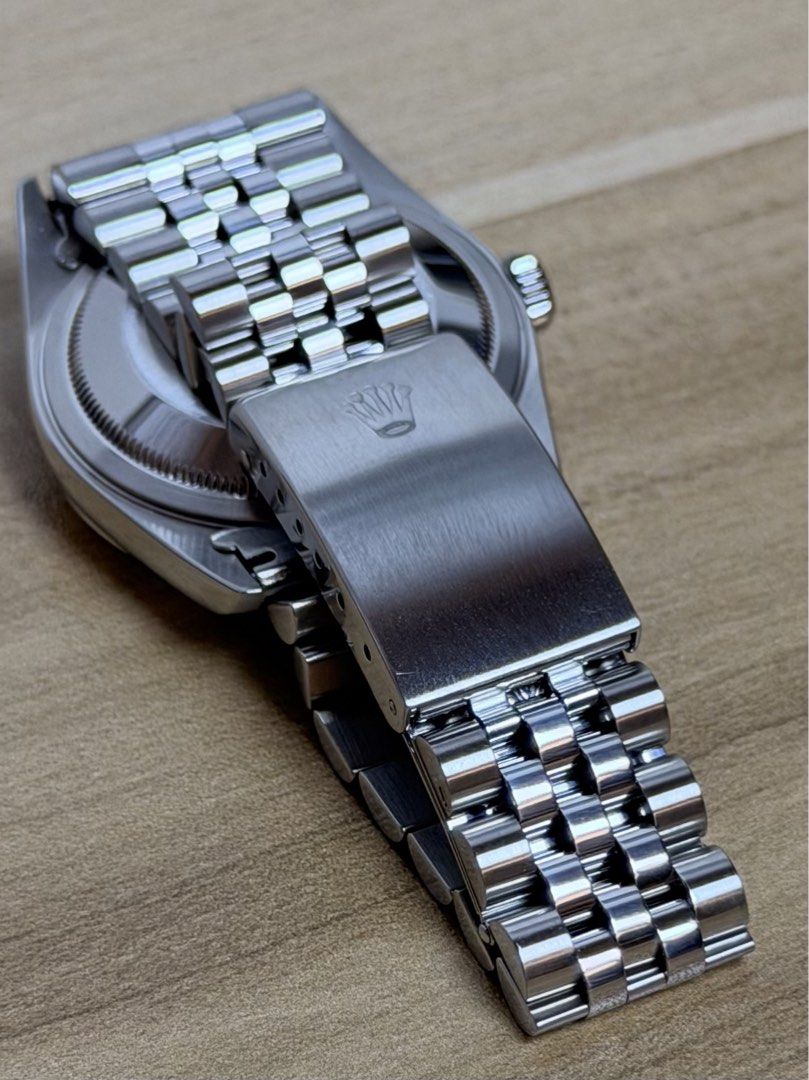 Rolex Datejust 36 (Category: Luxury Watches) located in Quezon City. Submitted by LuxPieces (Listing ID 1468051352, Image 3). Description: Rolex Datejust Ref. 16200 Jubilee Bracelet Size 36mm Silver Stick Dial Year 2002 All period correct Amazing condition 280k only.