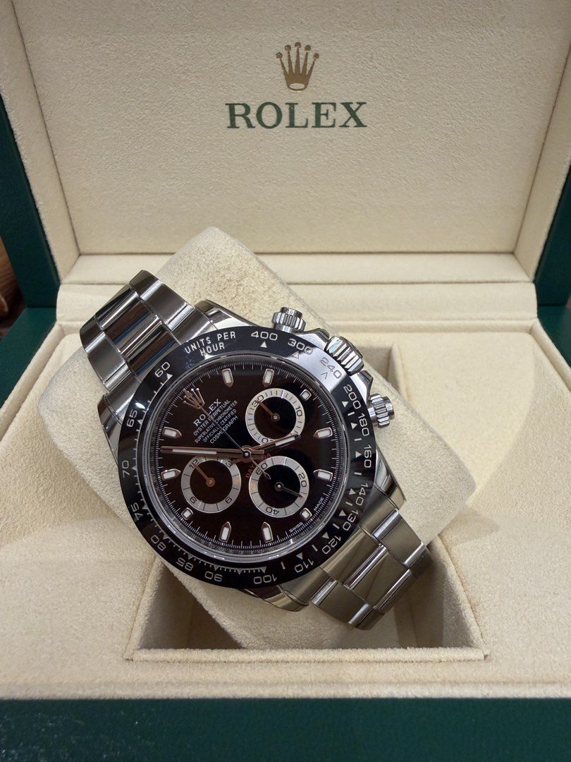 Rolex Daytona Congo (Category: Luxury Watches) located in Manila. Submitted by crazyfull (Listing ID 1467932961, Image 1). Description: For Sale: 2019 Rolex Daytona "congo" Ref.: 116500 40mm Oystersteel 9.7/10 Mint Complete set Triple box Php1,605,000.00.