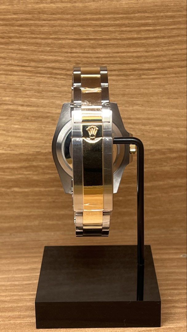 Rolex Submariner Date 40 TTYG (Category: Luxury Watches) located in Manila. Submitted by quielj.gentry (Listing ID 1467936184, Image 3). Description: Rolex Submariner Date 40 Two Tone Yellow Gold Reference: 16613LN Year model: 2013 With Original Box and Papers PRICE: ₱789,000 Visit our physical shop/showroom: 📍Gentry Timepieces Greenhills 📍31 by Gentry BGC • Cash | Check | Credit Card | Bank transfer payments all accepted. • Trades Accepted (Tr