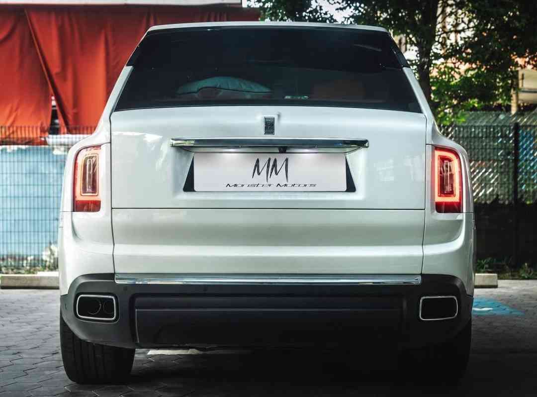 Rolls-Royce Cullinan 6.75 V12 (A) (Category: Used Cars) located in Singapore. Submitted by monstermotors. (Listing ID 1456471443, Image 3). Description: Cheapest on the market! Beautiful white with Hermes orange interior. Immaculate condition unit with low mileage. Flexible loan options available. We take trade in car too. Arrange a viewing with us today! Features: 6.7L powered by a V12 twin turbo engine producing 563bhp and 850nm of torque, 8 sp