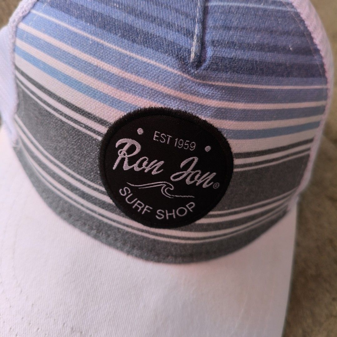 Ron Jon surf shop trucker snapback cap (Category: Caps & Hats) located in Calatrava. Submitted by ermitany0 (Listing ID 1467905571, Image 2). Description: Ron Jon surf shop trucker snapback cap very good condition please check photos for more details ✅ location: Negros Occidental PM if interested 📩📩📩📩.