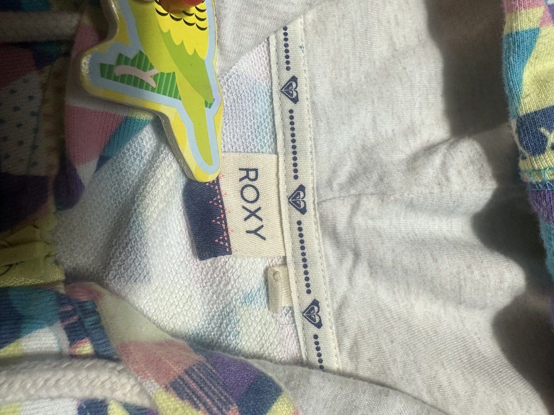 Roxy (Category: Coats, Jackets and Outerwear) located in Legazpi City. Submitted by lootsi (Listing ID 1468013480, Image 3). Description: .