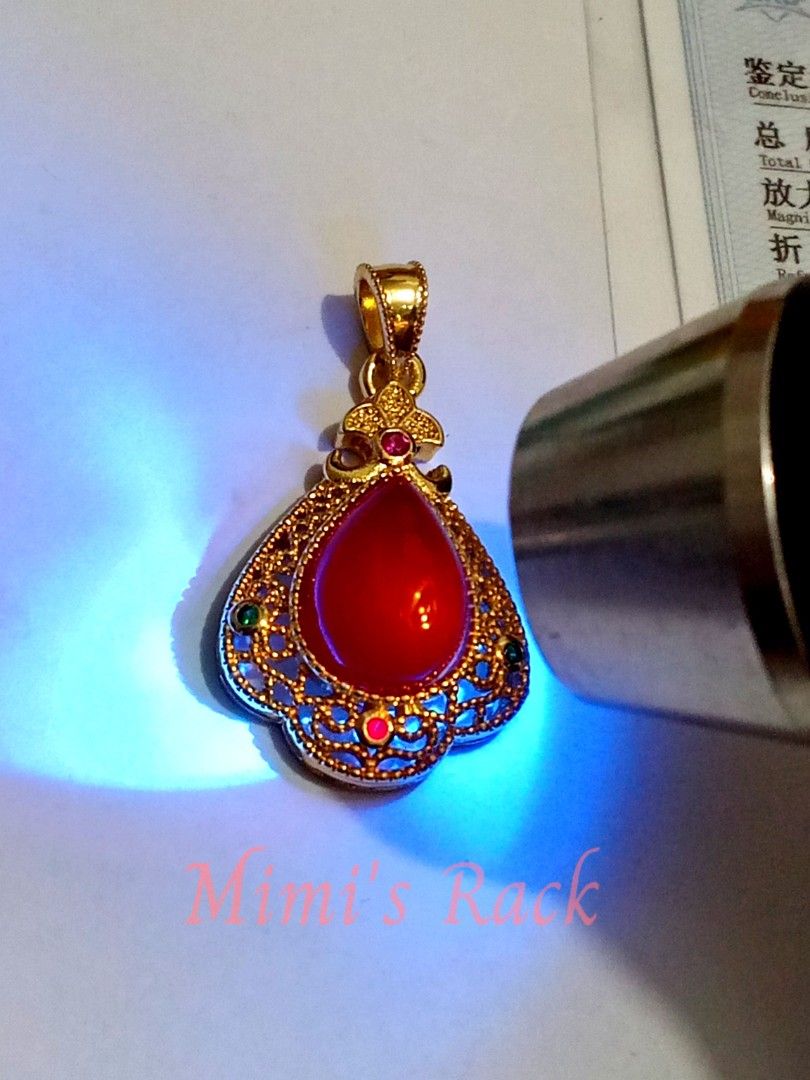 Ruby Agate Teardrop Pendant Natural Stone with Certificate of Authenticity (Category: Necklaces) located in Taguig. Submitted by mimisrack (Listing ID 1467966115, Image 3). Description: ❤️Love & Passion — symbolizes romance, affection, and heartfelt connections. 🔥 Courage & Confidence — associated with inner strength, determination, and self-belief.🍀 Good Luck & Prosperity — traditionally linked to good fortune and abundance. ⚖️ Emotional Balan