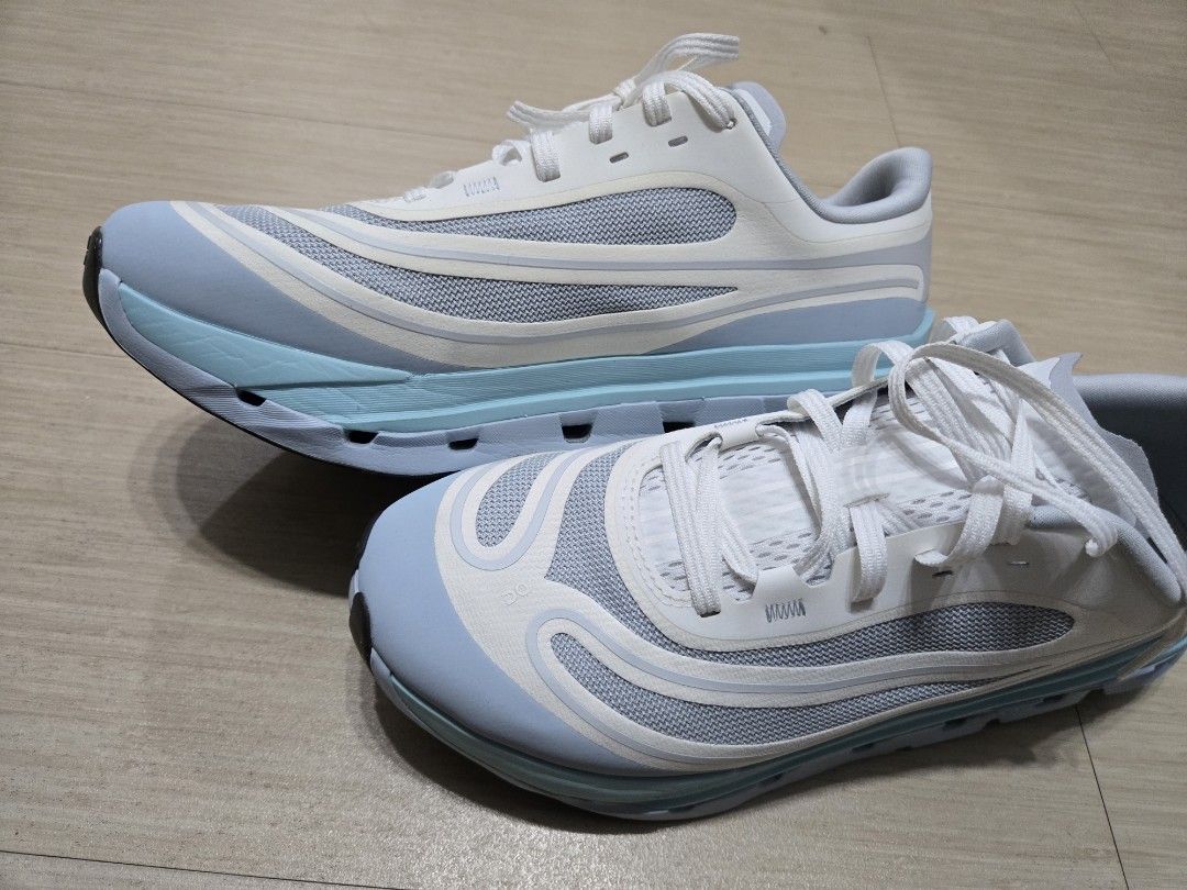Rush!!! On Cloudflow 5 AD in Hail/White US 8 (Category: Sneakers) located in Manila. Submitted by acepgarcia1987 (Listing ID 1467856426, Image 3). Description: - Brand: On Cloudflow 5 AD in Hail/White, - Colorway: White and Light Blue - Size: US 8 / EU 41 / UK 7.5 / JP 26 - Condition: Clean overall with minimal wear - Features: Swiss engineering, breathable mesh upper, and signature CloudTec cushioning - Performance: Excellent daily trainer with 