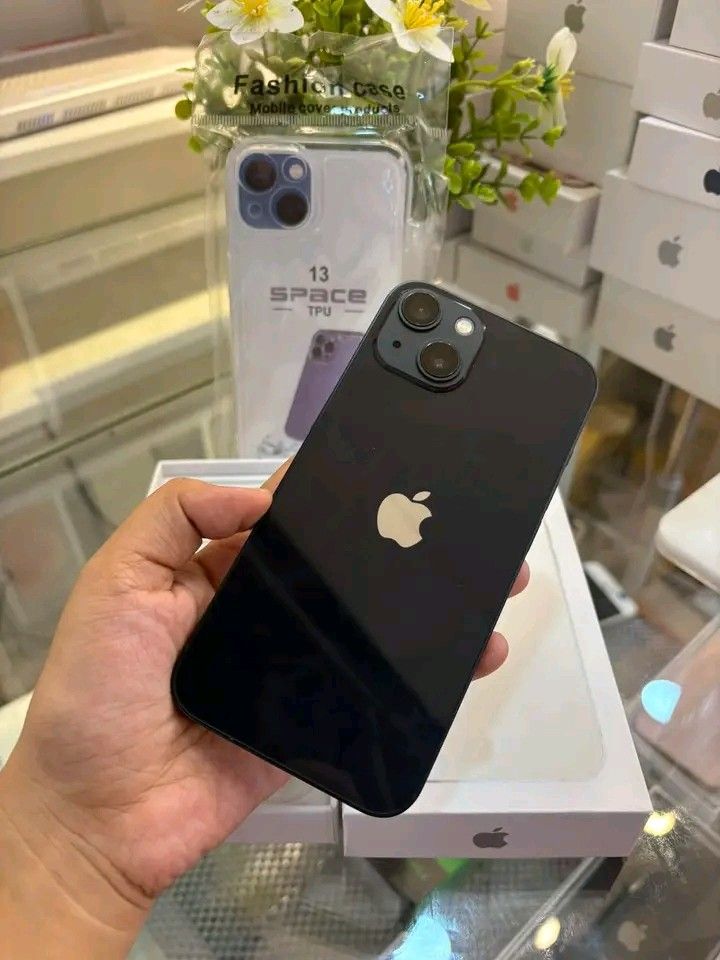RUSH SALE IPHONE 13 MIDNIGHT (Category: iPhone 13 Series) located in Manila. Submitted by beyondappleph (Listing ID 1467924762, Image 2). Description: Need for an upgrade ? Pero budgeted lang? ☺️ RUSH SALE 4 U ❗❗ IPHONE 13 256GB FOR ONLY 9,899 NA LANG. 🥰 ✅WITH WARRANTY ✅ANY SIM ✅ UPDATED IOS ✅ COMPLETE WITH WARRANTY ✅NOT USE 📌NO COD DM NOW 💌.