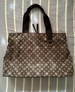(Category: ) located in . Submitted by mythriftstyle (Listing ID 1467905022, Image 1). Description: .