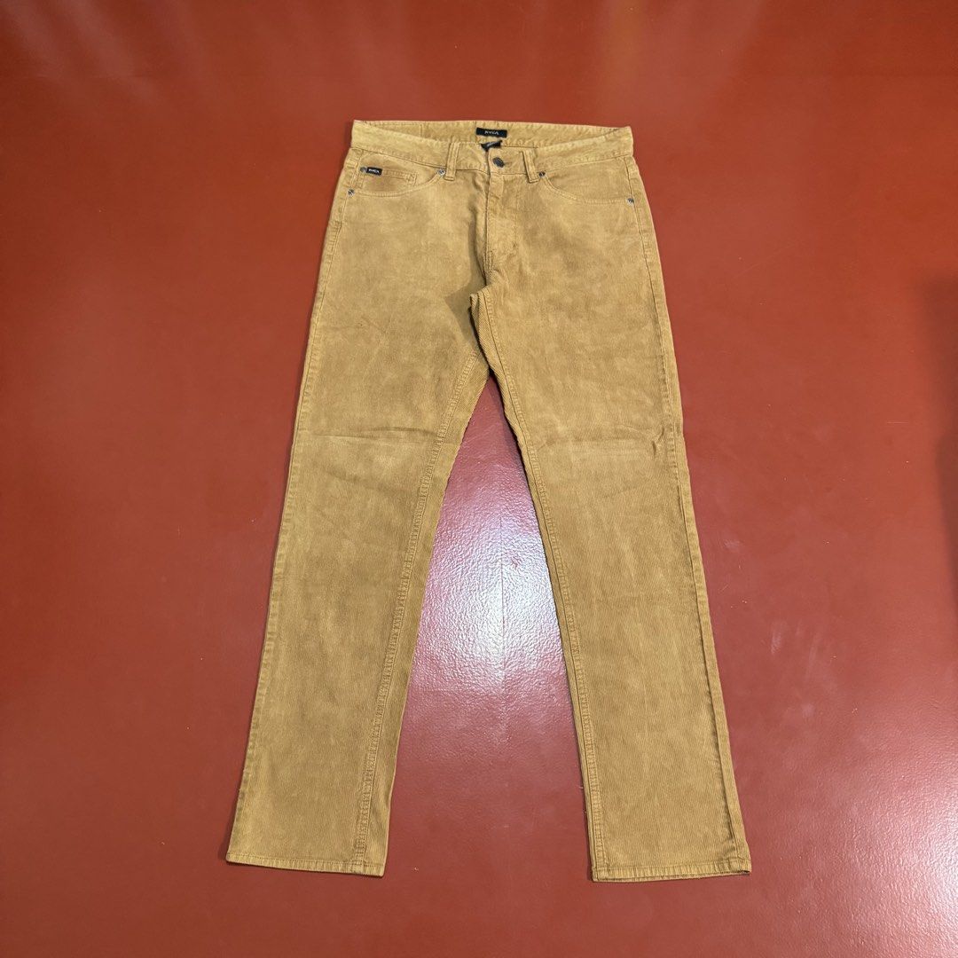 RVCA CORDUROY PANTS (Category: Earphones) located in Pasig City. Submitted by buzzthrifty (Listing ID 1468000706, Image 2). Description: SIZE 32-34WAIST 39"LENGTH 7.5"HEM EXCELLENT CONDITION .