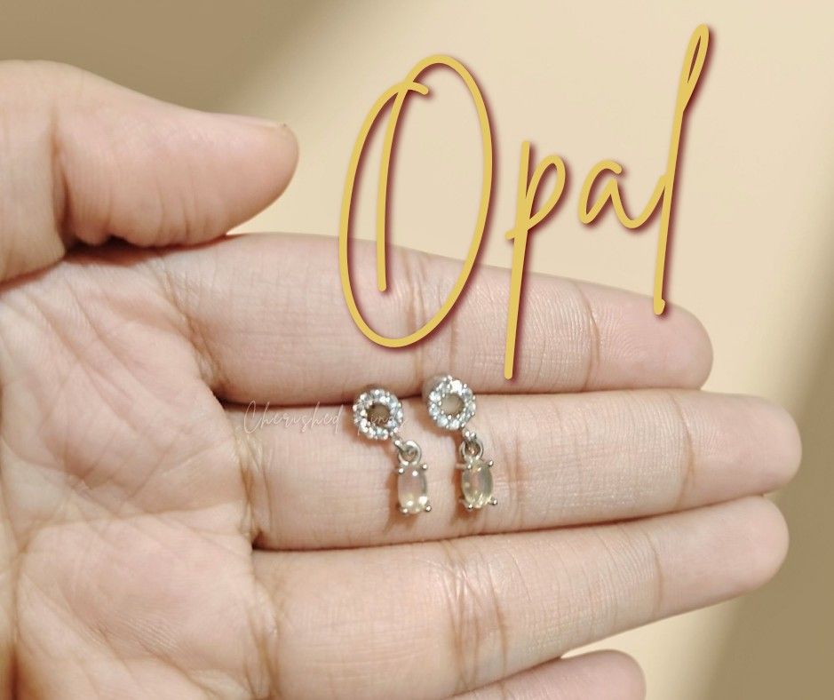 S925 Dangling opal earrings [December Birthstone] (Category: Earrings) located in Caloocan City. Submitted by cherishedfinds (Listing ID 1466884853, Image 1). Description: - Natural Opal [December Birthstone] - S925 post - Spend 500, get a freebie 🎁 You may add items from my other listings 💯 -Note: Minimum spend of ₱300 is required for ship out of your purchase 🫶🏻.