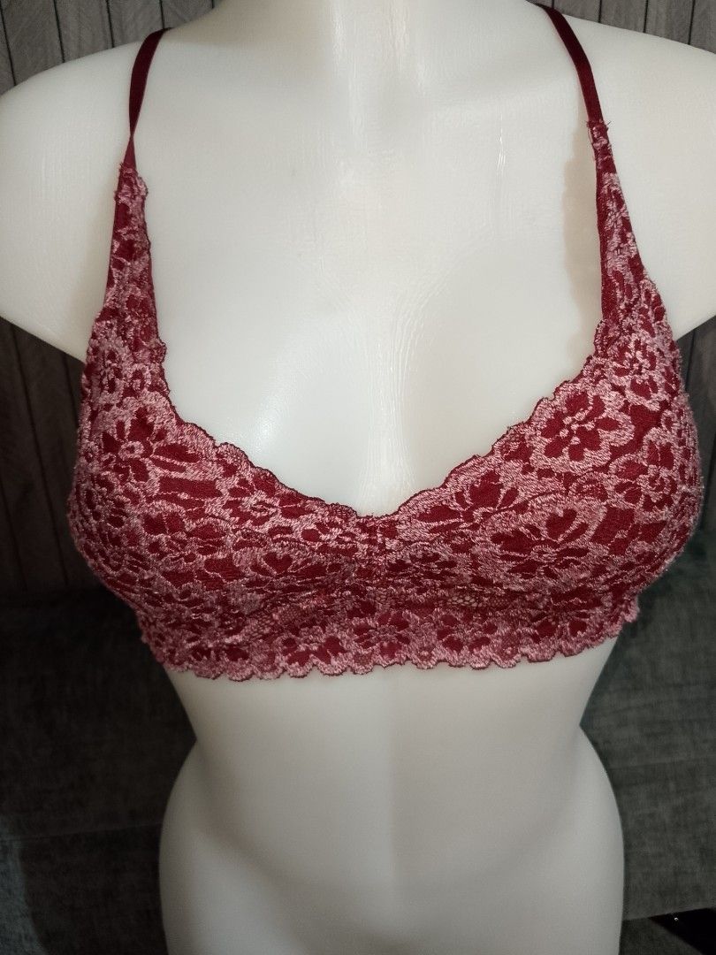 S: AERIE BRALETTE PADDED (Category: Undergarments & Loungewear) located in Manila. Submitted by truecrystal-1407 (Listing ID 1467949915, Image 1). Description: .