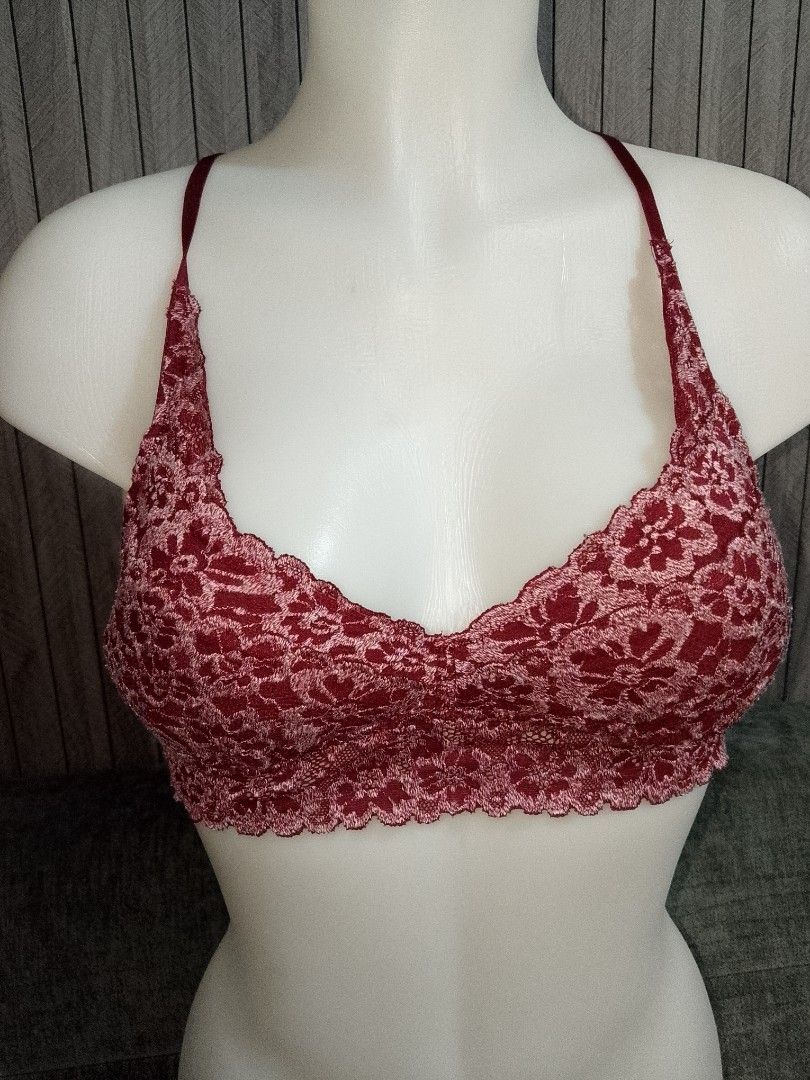 S: AERIE BRALETTE PADDED (Category: Undergarments & Loungewear) located in Manila. Submitted by truecrystal-1407 (Listing ID 1467949915, Image 2). Description: .