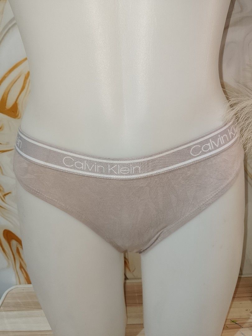 S: Calvin Klein panty orig (Category: Undergarments & Loungewear) located in Manila. Submitted by truecrystal-1407 (Listing ID 1468045697, Image 1). Description: .