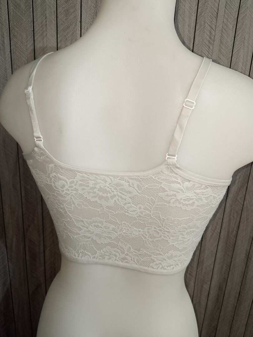 S: COLSIE white lace Bralette not padded (Category: Undergarments & Loungewear) located in Manila. Submitted by truecrystal-1407 (Listing ID 1467852835, Image 3). Description: .