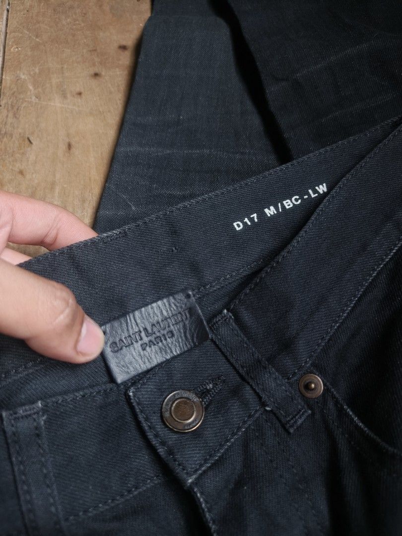 SAINT LAURENT BOOTCUT (Category: Jeans) located in Davao. Submitted by welcar (Listing ID 1468010110, Image 3). Description: Waist 29-30 Length 42 Thigh 10.5 Hem 7 Front rise 9.5.