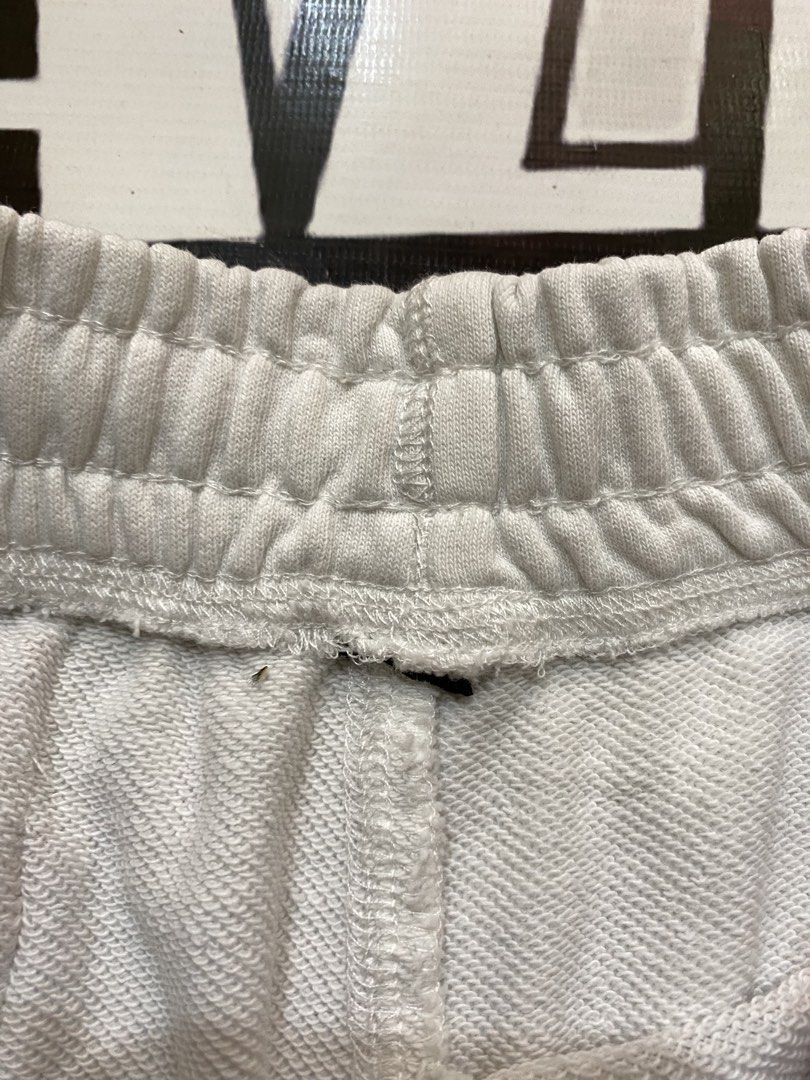 Saint Swear short (Category: Shorts) located in Rosario. Submitted by thrift_king_ali (Listing ID 1467857815, Image 3). Description: Saint missing tags Dimes: W-28 to 34 L-19 excellent condition 350+sf.