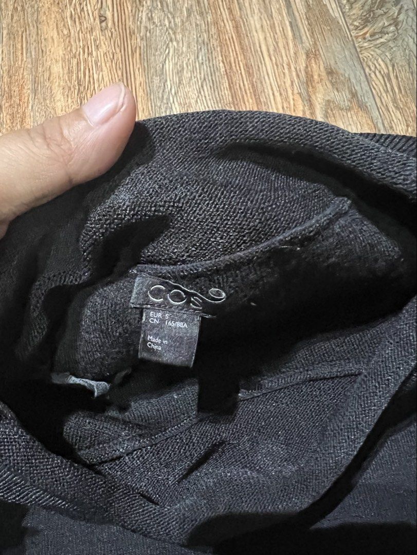 SALE‼️COS top (Category: Blouses) located in San Jose del Monte. Submitted by senorita_wella (Listing ID 1467930307, Image 2). Description: .