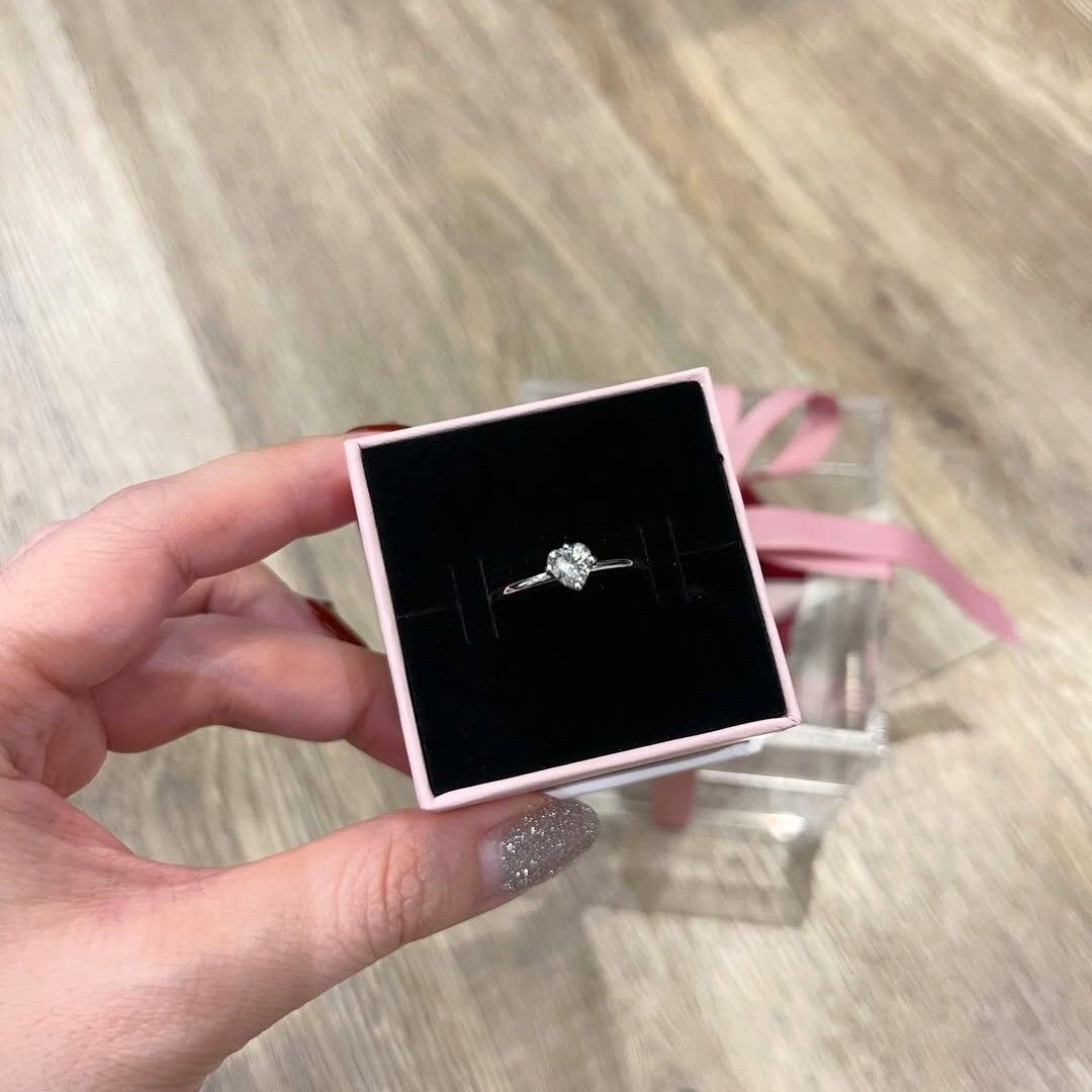 SALE❗Pandora Clear Heart Solitaire Ring (Category: Rings) located in Manila. Submitted by badaloves_u (Listing ID 1467949173, Image 3). Description: - 💯 Authentic Pandora with Authenticity ALE marks - FREE Box and Paper bag 🛍️ - ✨ FREE Cleaning to any Pandora Store 🛵 LALAMOVE courier for same day delivery 🚚 J&T provincial courier.