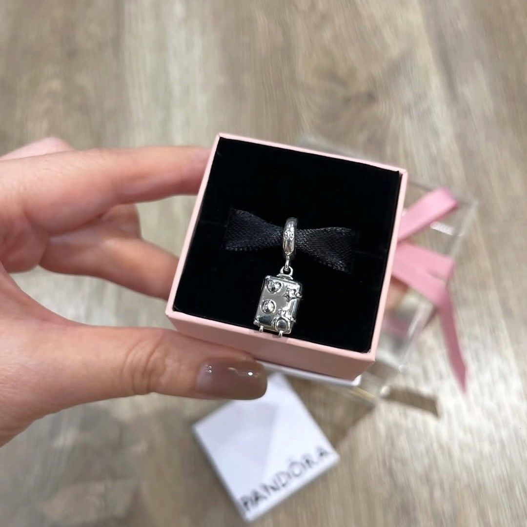 SALE❗Pandora Suitcase Charm (Category: Charms) located in Manila. Submitted by badaloves_u (Listing ID 1467969434, Image 3). Description: - 💯 Authentic Pandora with Authenticity ALE marks - FREE Box and Paper bag 🛍️ - ✨ FREE Cleaning to any Pandora Store 🛵 LALAMOVE courier for same day delivery 🚚 J&T provincial courier.