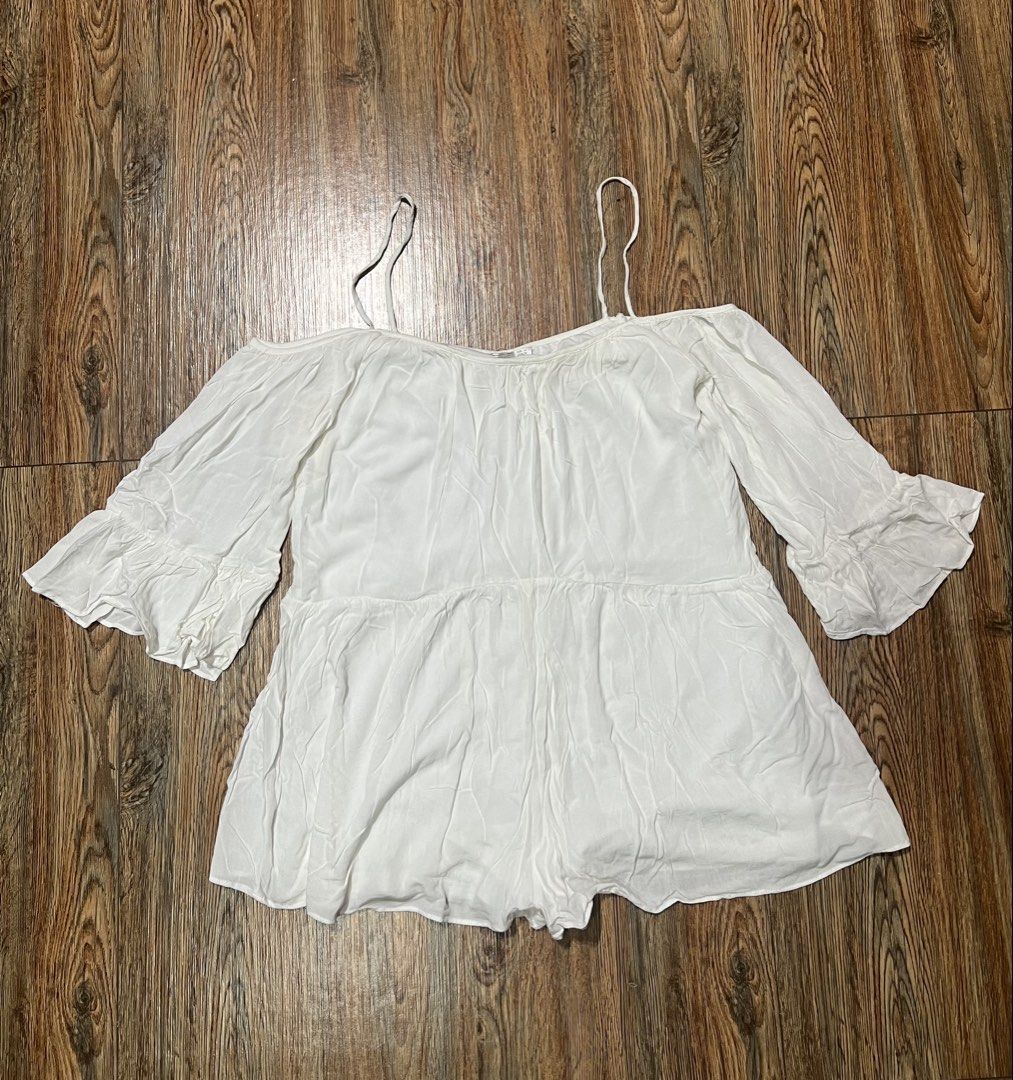 SALE‼️ZARA jumpsuits (Category: Jumpsuits) located in San Jose del Monte. Submitted by senorita_wella (Listing ID 1467995059, Image 1). Description: .