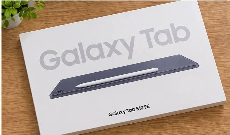 Samsung Galaxy Tab S10 FE (Category: Android) located in Quezon City. Submitted by marks_buy_and_sell (Listing ID 1468009301, Image 3). Description: OR SALE: Samsung Galaxy Tab S10 FE 1 year old | WiFi Version 📌 Condition: - Well-maintained and lightly used - No dents or visible major scratches - Screen is in good condition - No issues with touch, display, speakers, or S Pen - All functions are working properly - Complete with original box, S Pe