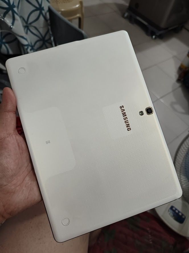Samsung Galaxy Tab S 10.5" S AMOLED Android 13 Tablet (Category: Android) located in Quezon City. Submitted by cosmic_xhenon (Listing ID 1467924281, Image 2). Description: FOR ONLY 3.6K PRICE ONE OF THE RARE UNIT NA TABLET NA DIN ALL WORKING SUPER AMOLED DISPLAY 10.5 INCHES SCREEN EXPANDABLE MEMORY CARD SLOT CURRENTLY RUNNING CUSTOM ROM LINEAGE OS ANDROID 13 NA MAS MARAMING APPS NA SUPPORTED MAS MABILIS COMPARE SA STOCK ROM around 98% smoothness 