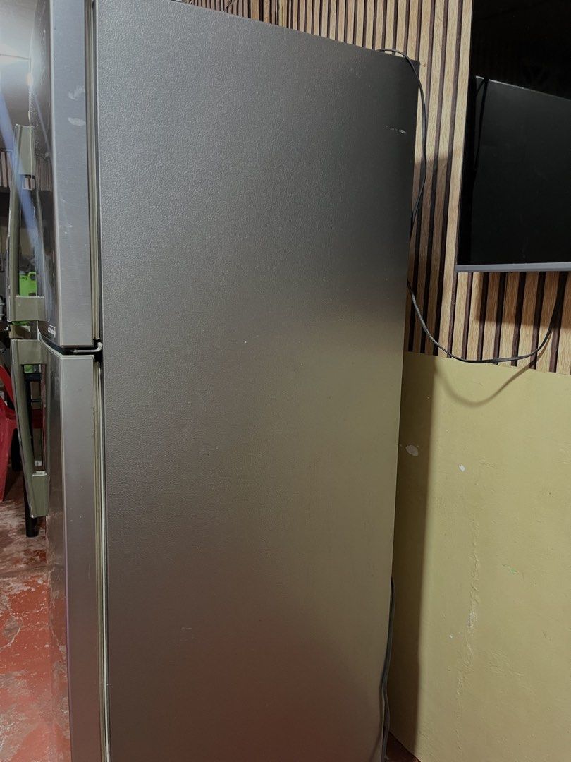 Samsung RT22FAJBDSA Inverter (Category: Refrigerators and Freezers) located in Manila. Submitted by nglcbtst (Listing ID 1467982156, Image 2). Description: Samsung RT22FAJBDSA 234 liters 8.3–8.4 cu.ft. Two-door No Frost Digital Inverter series Energy consumption: 0.89 kWh/day .