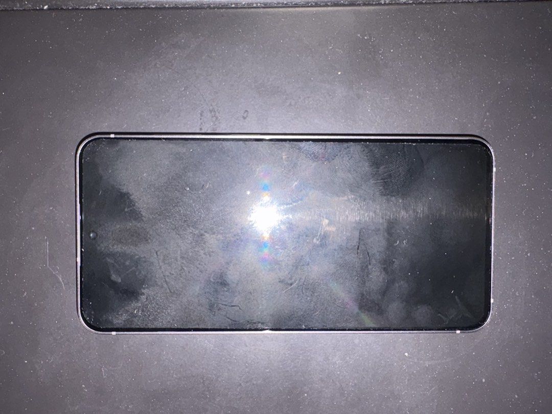 Samsung S26 FE (Category: Samsung) located in Quezon City. Submitted by bennyeillish (Listing ID 1467965031, Image 2). Description: Selling my Samsung Galaxy S26 FE 5G, 128GB, Black. 📱 Condition: Brand new 📦 Date received: October 12, 2026 🎨 Reason for selling: Received a different color than the one I wanted. ✨ Storage: 128GB 🖤 Color: Black Optional Add-on: 📱 Phone case – add only ₱500 ✅ Newly received ✅ Brand-new unit ✅ Great for anyone lo