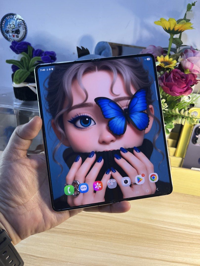 Samsung Z fold 5 (512gb) (Category: Samsung) located in Quezon City. Submitted by lhensdcruz0626 (Listing ID 1467957050, Image 1). Description: WOW 512gb BIHIRA lang tayo magkaroon stock nito 😱 🥰 SAMSUNG Z FOLD 5 CLEARANCE SALE!!! ₱27,899 na lang 7.6 inches screen 4400mah battery good condition 50mp camera 📷 2nd hand with 1 week warranty No issue no issue.