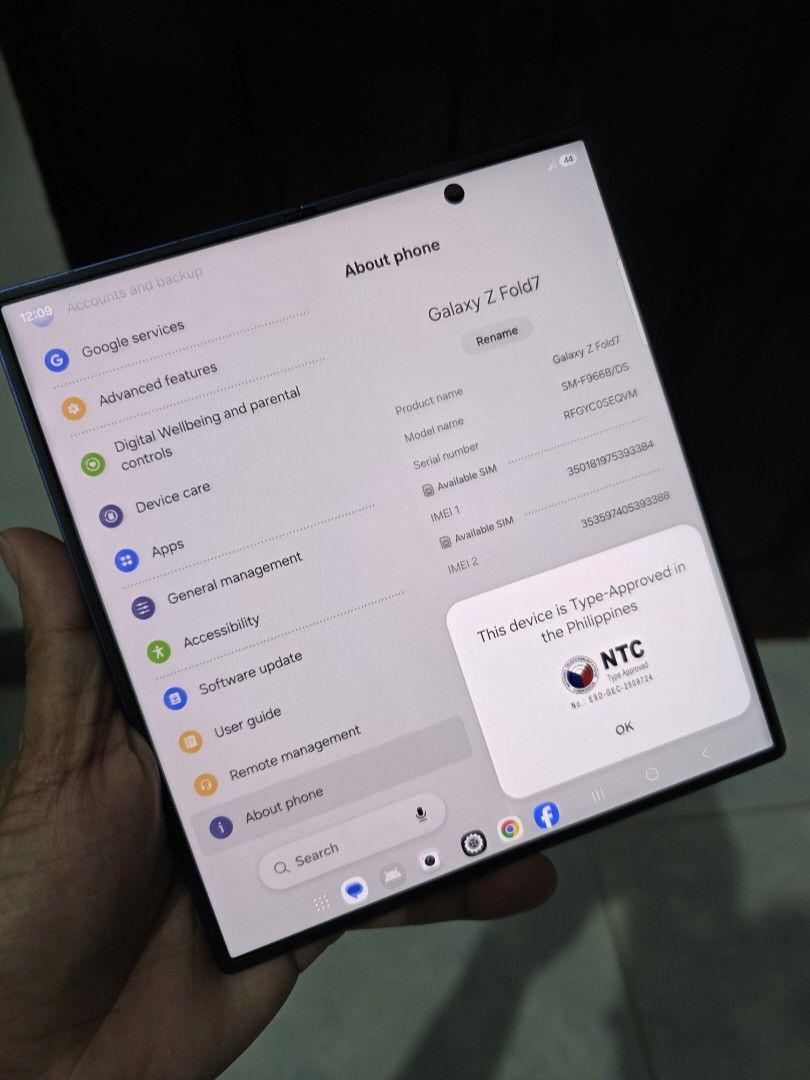Samsung Z Fold 7 - 256gb (Category: Samsung) located in Manila. Submitted by enego0421 (Listing ID 1464425603, Image 1). Description: 🔸️Location: Taguig 🔸️No swap 🔸️Can do LBC 🔸️Cash or online payment ✅️️12gb/256gb storage ✅️️Dual sim / openline / NTC approved ✅️️Original cord ✅️️Phone case 📍Gagamitin nalang po ⚠️Minimal dents only, see pictures po. Performance not affected. 1 week personal warranty. Pwede pickup sa bahay. Medyo pwede pa sa 