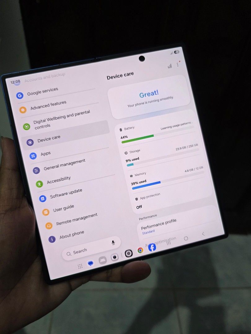 Samsung Z Fold 7 - 256gb (Category: Samsung) located in Manila. Submitted by enego0421 (Listing ID 1464425603, Image 2). Description: 🔸️Location: Taguig 🔸️No swap 🔸️Can do LBC 🔸️Cash or online payment ✅️️12gb/256gb storage ✅️️Dual sim / openline / NTC approved ✅️️Original cord ✅️️Phone case 📍Gagamitin nalang po ⚠️Minimal dents only, see pictures po. Performance not affected. 1 week personal warranty. Pwede pickup sa bahay. Medyo pwede pa sa 