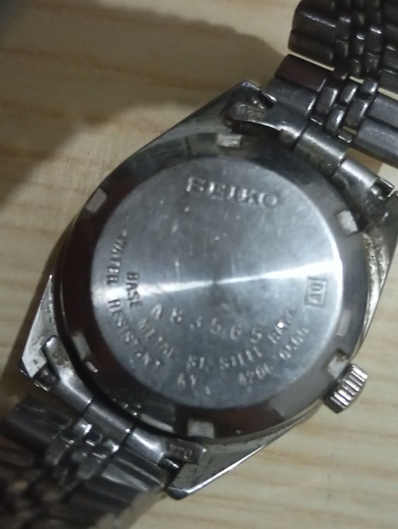 Seiko automatic women (Category: Women's Watches) located in Las Pinas. Submitted by quick_deals_great_finds2 (Listing ID 1468050316, Image 2). Description: Original good working condition 25mm small fits wrist 6.5 inches.