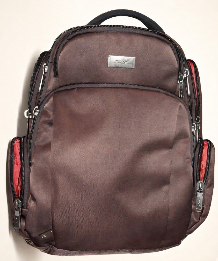 Selling my Sena Laptop Bag (Category: Everything Else Others) located in Quezon City. Submitted by john-316 (Listing ID 1468054040, Image 1). Description: Hi! Selling my Sena laptop bag, bought in 2018/2019 pa during my freshman/sophomore college years. Needed money to buy food and survive the weeks Additional details: ✅ Maraming compartment ✅ Original Sena laptop bag ✅ Kasya at protected ang malaking laptop ✅ In good condition Hindi na nagamit s
