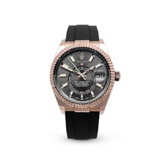 (Category: ) located in . Submitted by sg-watch-hub (Listing ID 1467976676, Image 1). Description: .