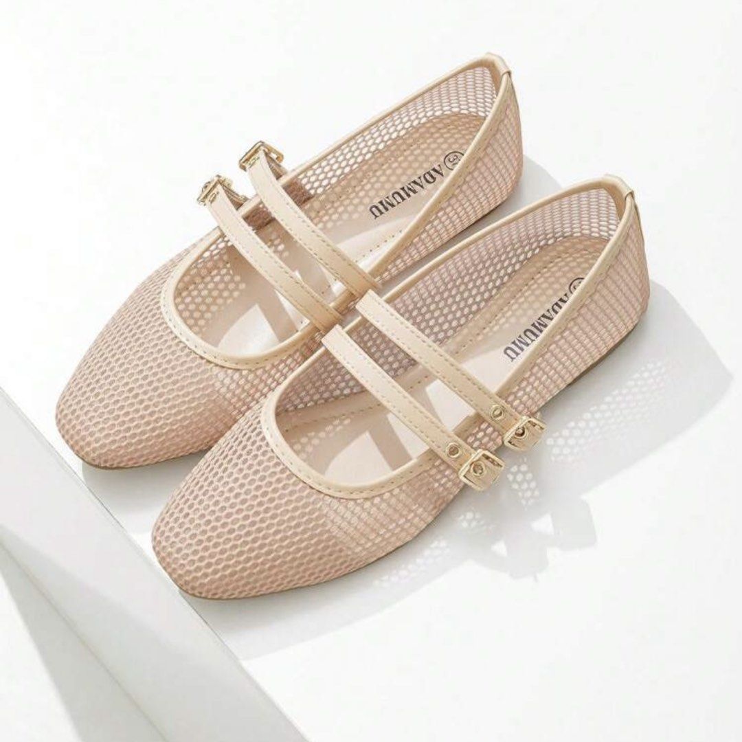 Shein Adamumu Beige Flat Shoes (Category: Flats & Sandals) located in Subic. Submitted by cyrelll (Listing ID 1467976770, Image 3). Description: SIZE 36 once used .