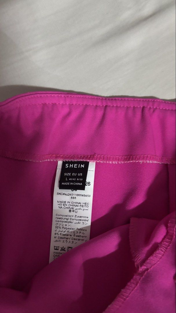 Shein Pink Pencil Mini Skirt (Category: Skirts) located in Binan City. Submitted by myprelovedhaul (Listing ID 1467965469, Image 3). Description: - length: 17 | width: 15 (29-30) - no when worn photos! - last price posted! - please message only if sure buyer! - limited replies only. - Available unless mark as sold. - Ship via j&t or lalamove for same day. -Mode of payment: Gcash 📍Biñan Laguna .