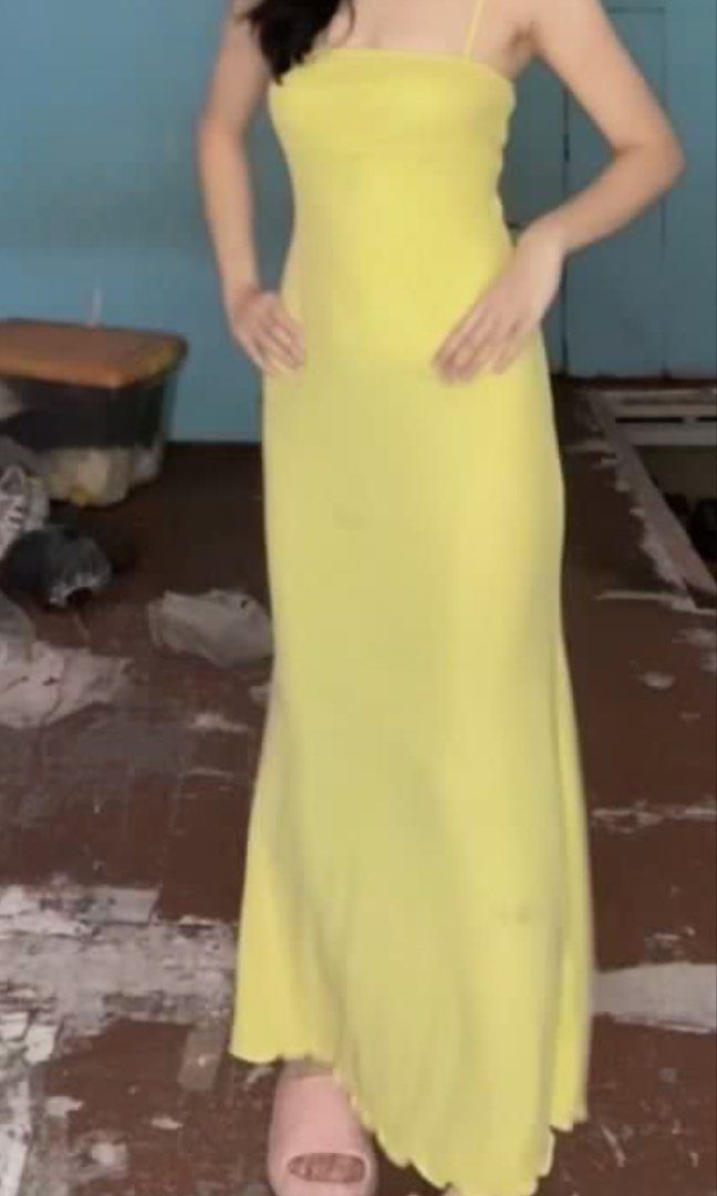 Shein Yellow Long Dress (Category: Evening dresses & gowns) located in Manila. Submitted by yanyan1904m (Listing ID 1468037326, Image 3). Description: w/ Minimal Stain are barely noticeable .