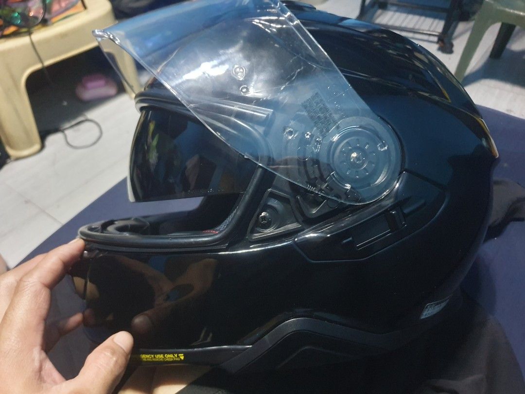 shoei gt air 2 (Category: Other Motorcycles Parts and Accessories) located in Paranaque City. Submitted by julesamper04 (Listing ID 1467945745, Image 2). Description: shoei gt air 2 glossy black helmet only sz xl issue top foam only nastock kya nbakbak.ung side foam ok .price is negotiable.