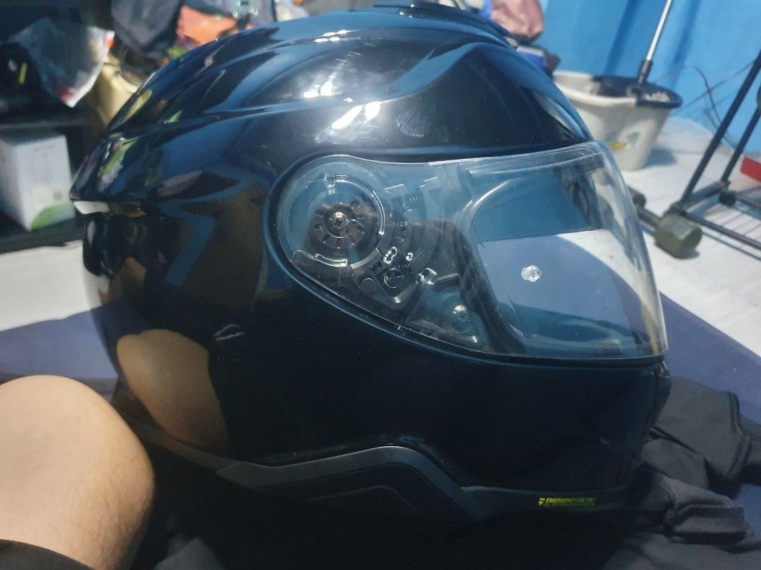 shoei gt air 2 (Category: Other Motorcycles Parts and Accessories) located in Paranaque City. Submitted by julesamper04 (Listing ID 1467945745, Image 1). Description: shoei gt air 2 glossy black helmet only sz xl issue top foam only nastock kya nbakbak.ung side foam ok .price is negotiable.