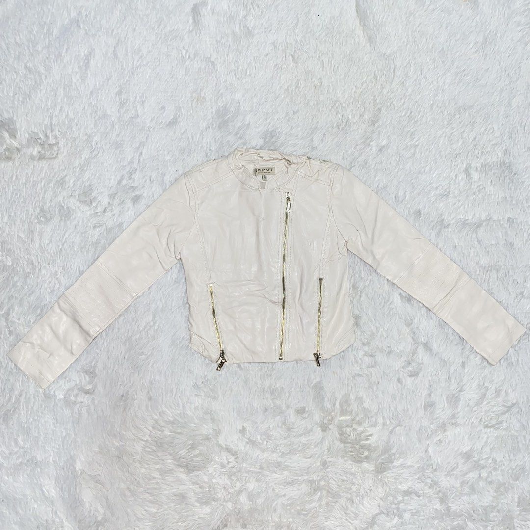 SIRA LEATHER 12 152 (Category: Babies & Kids Fashion) located in Bulacan. Submitted by jexmd (Listing ID 1467408677, Image 1). Description: FREE 500 MIN.
