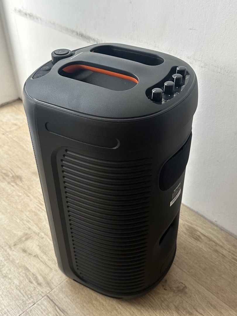 SKYWORTH Sound 2 Drum Party Speaker (Category: Soundbars, Speakers & Amplifiers) located in Imus. Submitted by jc.07 (Listing ID 1467898601, Image 3). Description: 💯 Negotiable Price ⭐️ Condition: Like New ⚠️ Issue: Missing Aux Input and USB Input (Cords can be bought 100-250 Php online) ✅ Included: Speaker, Two Microphones, Remote, Box .